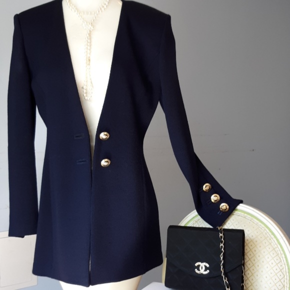 St. John Jackets & Blazers - Stunning St. John long V-Neck Jacket!!